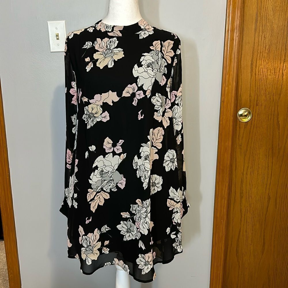 ASTR Black Floral Long Sleeve Shift Dress Size S